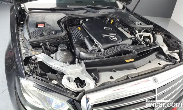 Mercedes-Benz E-Class 2019 2.0 автомат (гидро), миниатюра 5 Mercedes-Benz E-Class 2019 2.0 автомат (гидро), миниатюра 5