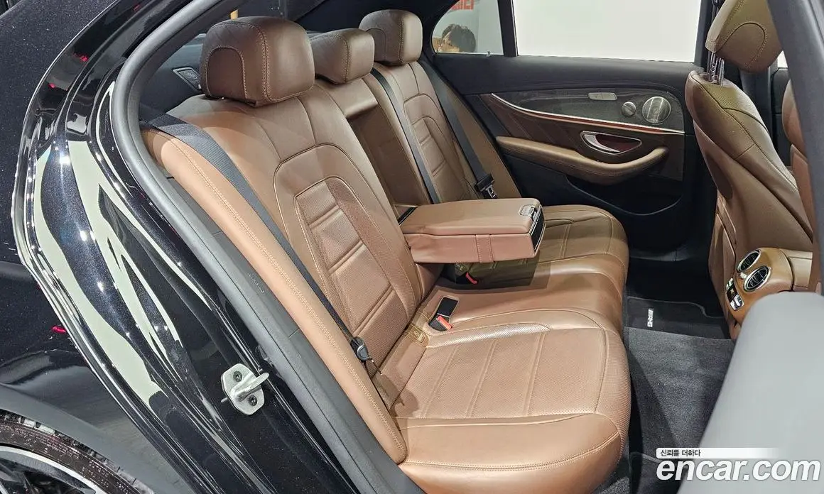Mercedes-Benz E-Class 2021 3.0 автомат (гидро), фото 18 Mercedes-Benz E-Class 2021 3.0 автомат (гидро), фото 18