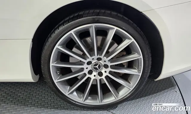 Mercedes-Benz E-Class 2023 3.0 автомат (гидро), миниатюра 7 Mercedes-Benz E-Class 2023 3.0 автомат (гидро), миниатюра 7