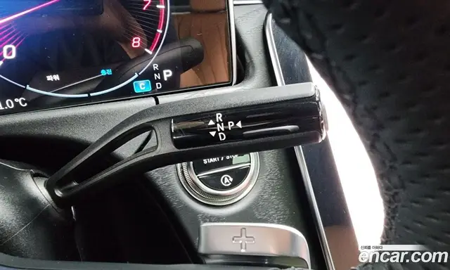 Mercedes-Benz E-Class 2025 2.0 автомат (гидро), миниатюра 11