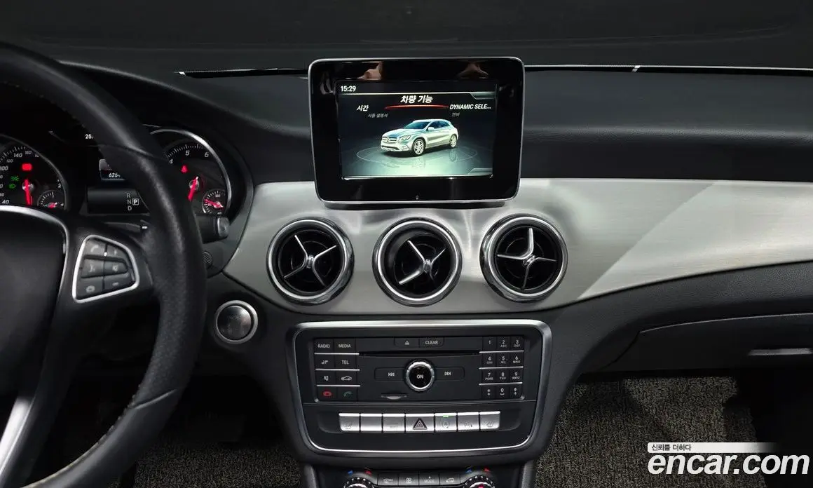 Mercedes-Benz GLA-Class 2018 2.0 автомат (гидро), фото 18