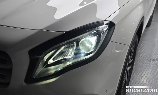 Mercedes-Benz GLA-Class 2018 2.0 автомат (гидро), миниатюра 7