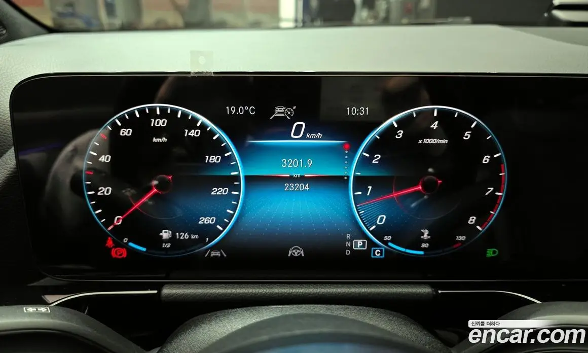 Mercedes-Benz GLA-Class 2022 2.0 автомат (гидро), фото 11 Mercedes-Benz GLA-Class 2022 2.0 автомат (гидро), фото 11