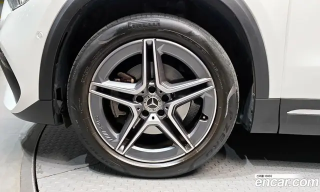 Mercedes-Benz GLA-Class 2022 2.0 автомат (гидро), миниатюра 5 Mercedes-Benz GLA-Class 2022 2.0 автомат (гидро), миниатюра 5