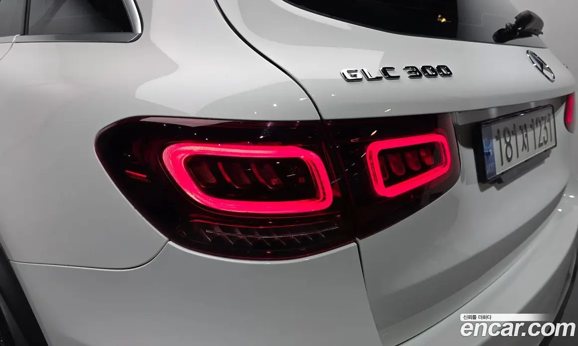Mercedes-Benz GLC-Class 2022 2.0 автомат (гидро), фото 8