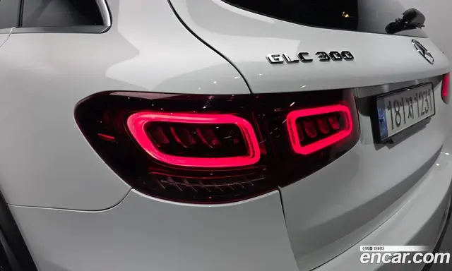 Mercedes-Benz GLC-Class 2022 2.0 автомат (гидро), миниатюра 8