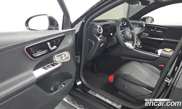 Mercedes-Benz GLC-Class 2025 2.0 автомат (гидро), миниатюра 12