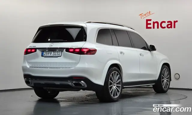 Mercedes-Benz GLS-Class 2025 3.0 автомат (гидро), миниатюра 2