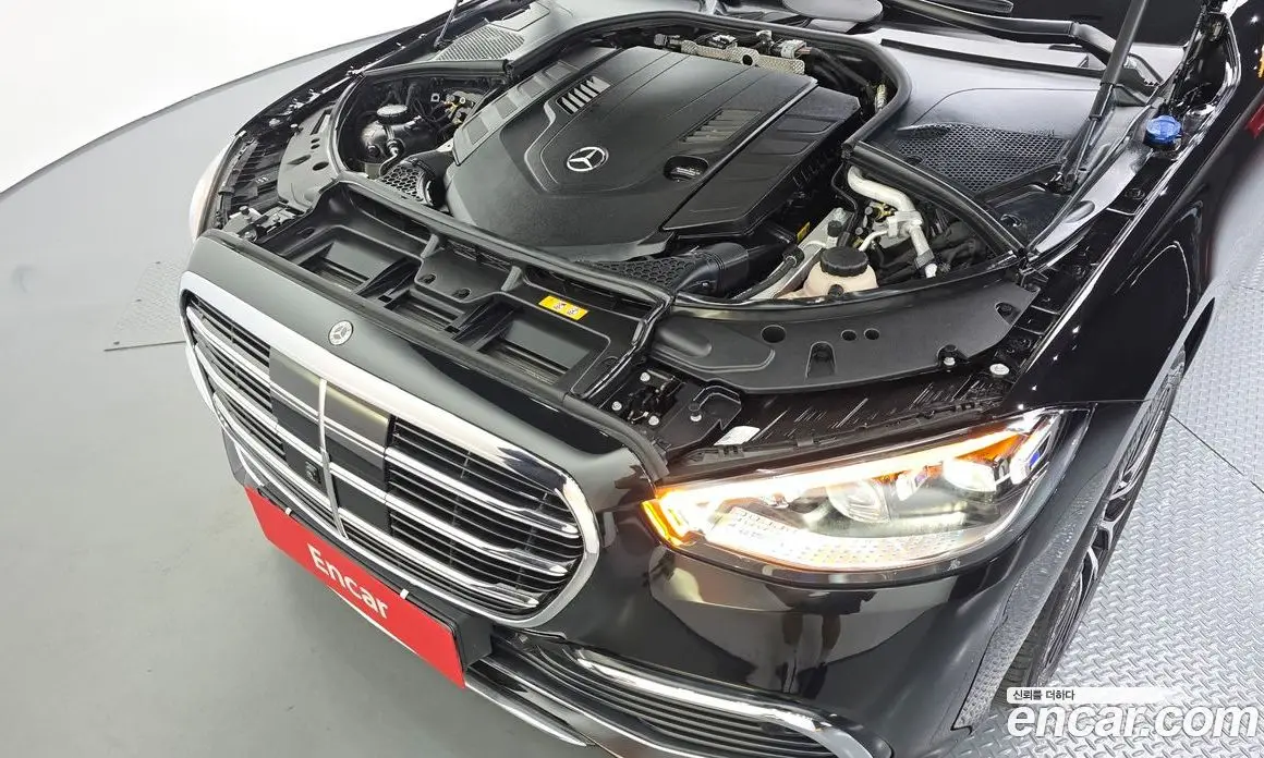 Mercedes-Benz S-Class 2023 4.0 автомат (гидро), фото 6