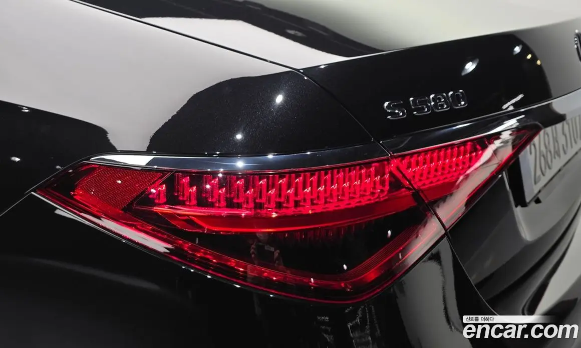 Mercedes-Benz S-Class 2023 4.0 автомат (гидро), фото 9