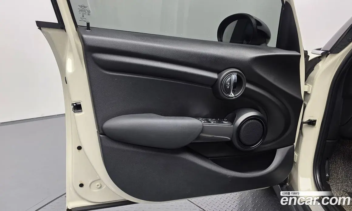 Mini Cooper 2019 1.5 автомат (гидро), фото 14