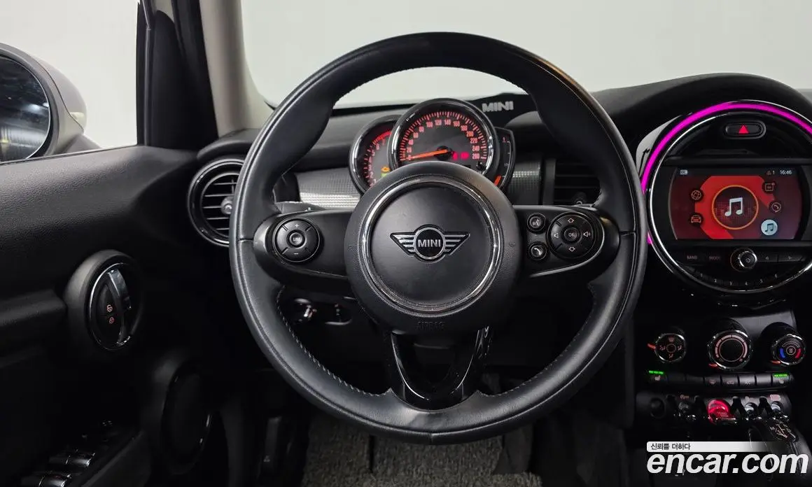Mini Cooper 2019 1.5 автомат (гидро), фото 19