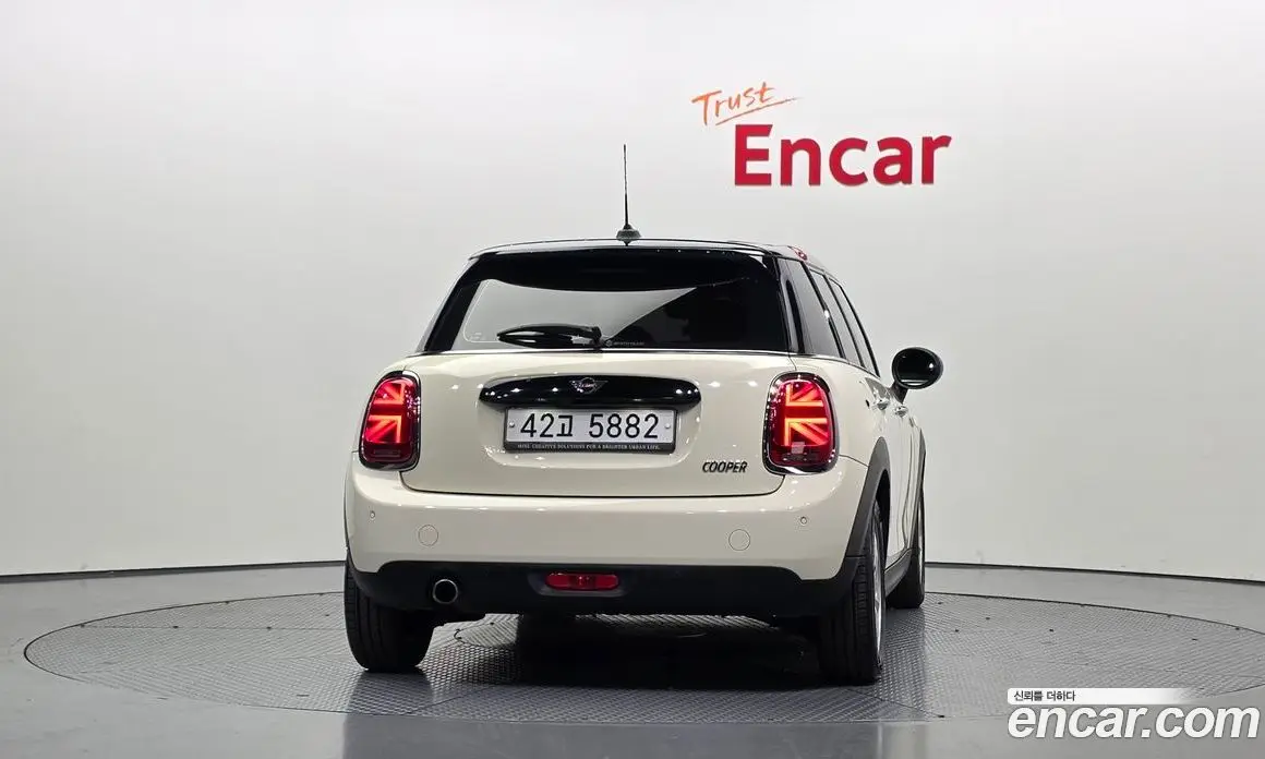 Mini Cooper 2019 1.5 автомат (гидро), фото 4