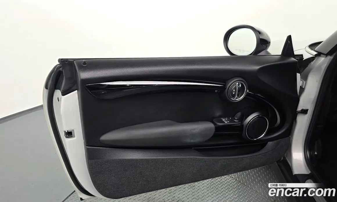 Mini Cooper 2019 2.0 автомат (гидро), фото 14