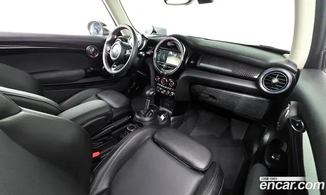 Mini Cooper 2019 2.0 автомат (гидро), миниатюра 9
