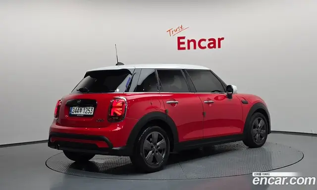 Mini Cooper 2023 1.5 автомат (гидро), миниатюра 2