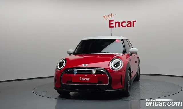 Mini Cooper 2023 1.5 автомат (гидро), миниатюра 3