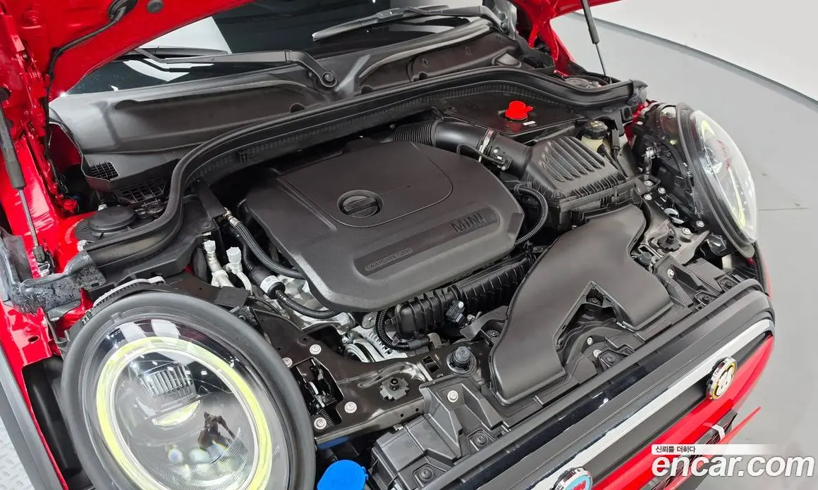 Mini Cooper 2023 1.5 автомат (гидро), фото 6