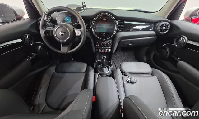 Mini Cooper 2023 1.5 автомат (гидро), миниатюра 10