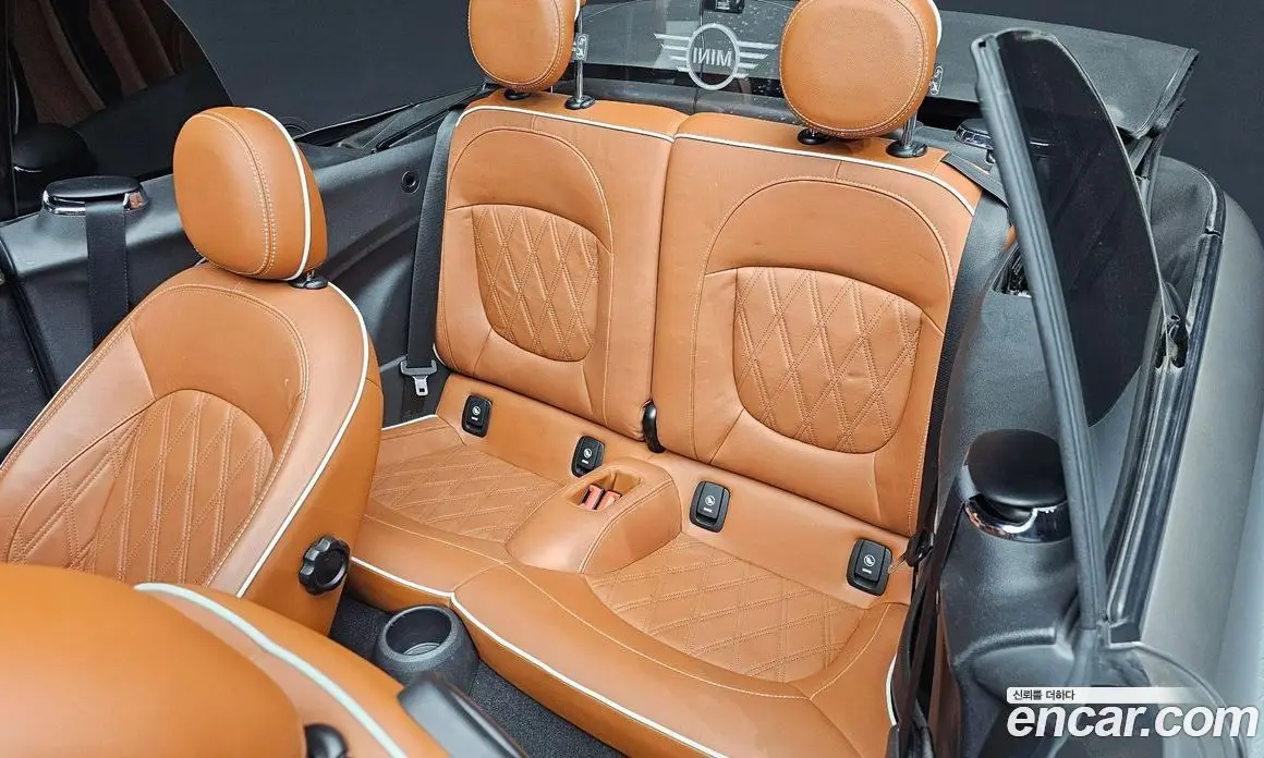 Mini Cooper Convertible 2019 2.0 автомат (гидро), фото 16