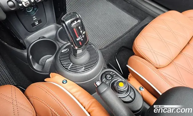 Mini Cooper Convertible 2020 2.0 автомат (гидро), миниатюра 12