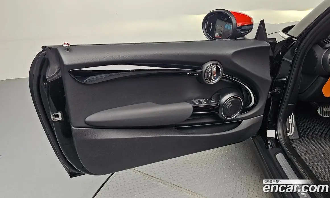 Mini Cooper Convertible 2020 2.0 автомат (гидро), фото 14 Mini Cooper Convertible 2020 2.0 автомат (гидро), фото 14