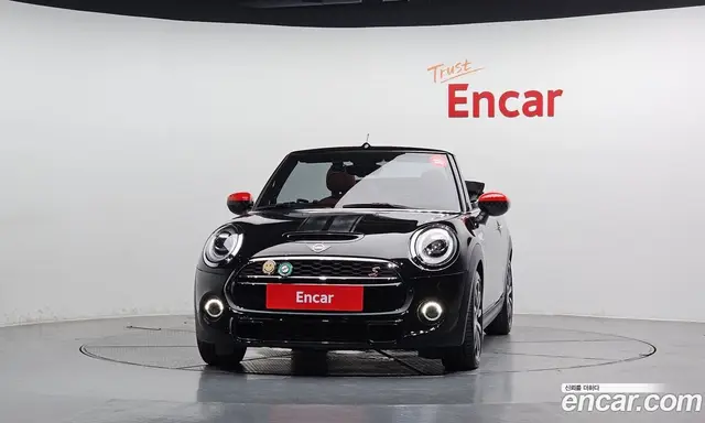 Mini Cooper Convertible 2020 2.0 автомат (гидро), миниатюра 3 Mini Cooper Convertible 2020 2.0 автомат (гидро), миниатюра 3