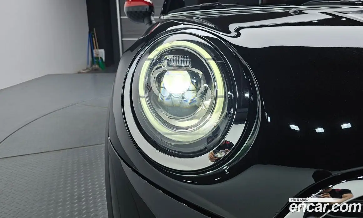 Mini Cooper Convertible 2020 2.0 автомат (гидро), фото 8 Mini Cooper Convertible 2020 2.0 автомат (гидро), фото 8