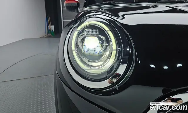 Mini Cooper Convertible 2020 2.0 автомат (гидро), миниатюра 8 Mini Cooper Convertible 2020 2.0 автомат (гидро), миниатюра 8