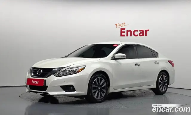 Nissan Altima, 2016, 77 880 км