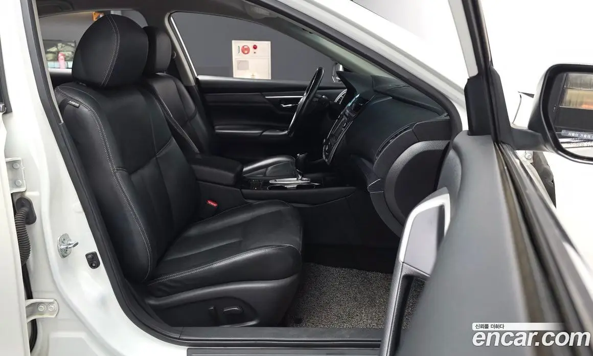 Nissan Altima 2016 2.5 автомат (гидро), фото 11