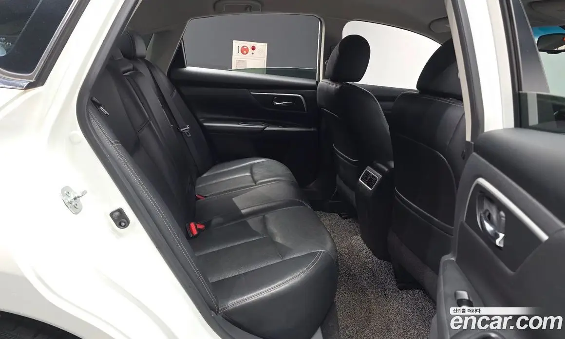 Nissan Altima 2016 2.5 автомат (гидро), фото 12