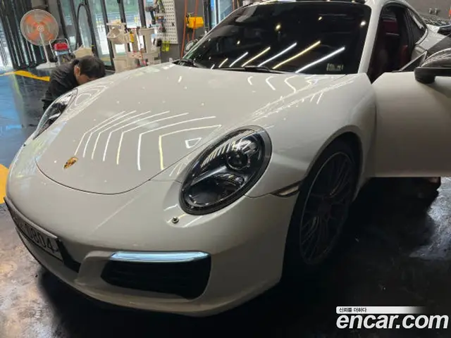 Porsche 911 2016 3.0 автомат (гидро), миниатюра 6