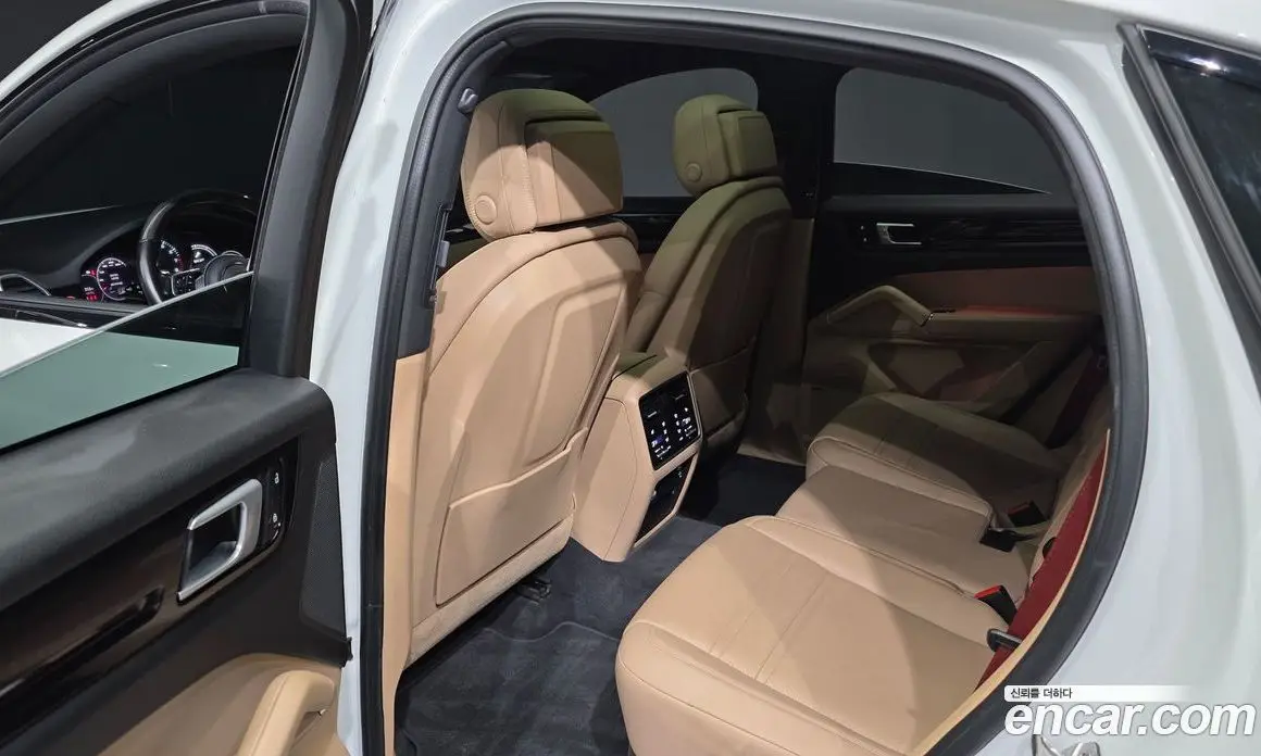 Porsche Cayenne 2022 3.0 автомат (гидро), фото 16