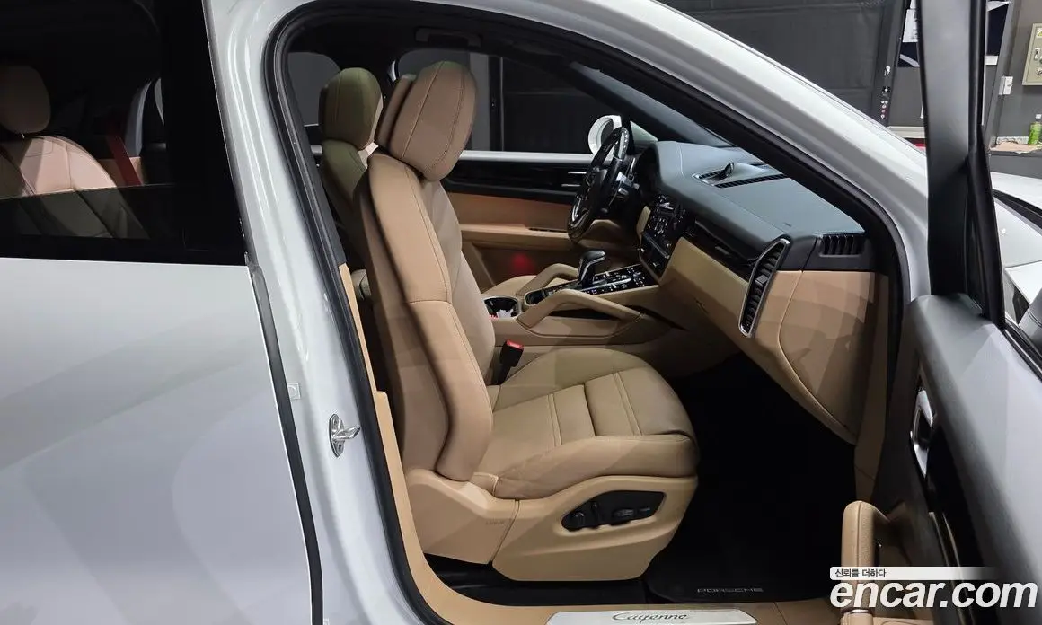 Porsche Cayenne 2022 3.0 автомат (гидро), фото 17