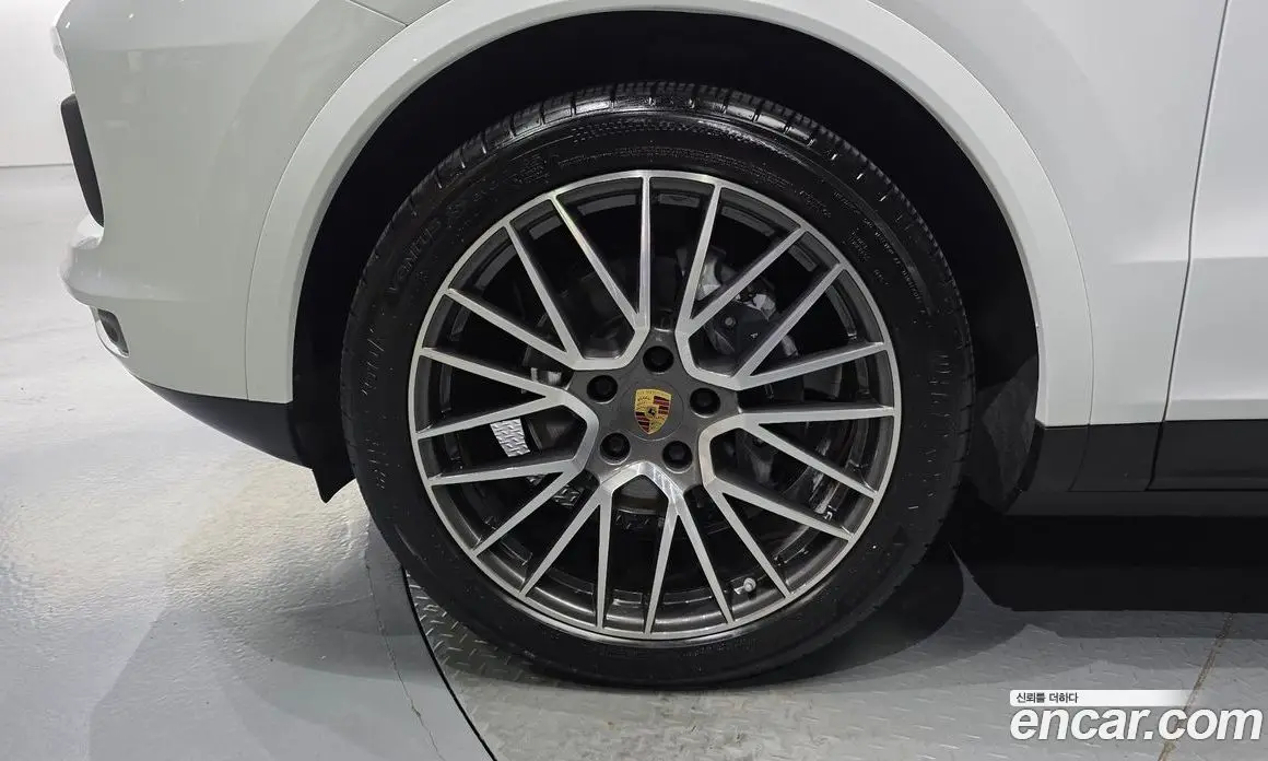 Porsche Cayenne 2022 3.0 автомат (гидро), фото 5
