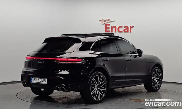 Porsche Macan, 2022, 17 629 км