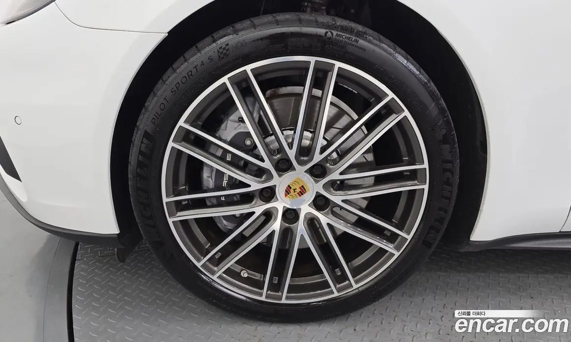 Porsche Panamera 2018 2.9 автомат (гидро), фото 4 Porsche Panamera 2018 2.9 автомат (гидро), фото 4