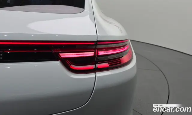 Porsche Panamera 2018 2.9 автомат (гидро), миниатюра 8 Porsche Panamera 2018 2.9 автомат (гидро), миниатюра 8