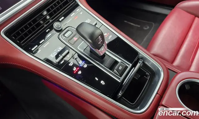 Porsche Panamera 2019 4.0 автомат (гидро), миниатюра 12