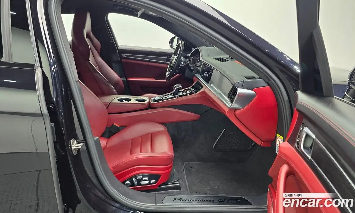 Porsche Panamera 2019 4.0 автомат (гидро), фото 17 Porsche Panamera 2019 4.0 автомат (гидро), фото 17