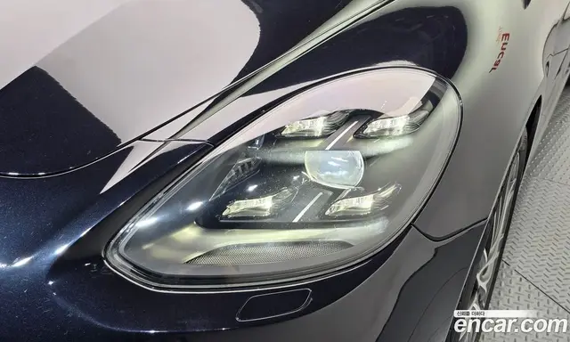 Porsche Panamera 2019 4.0 автомат (гидро), миниатюра 8 Porsche Panamera 2019 4.0 автомат (гидро), миниатюра 8