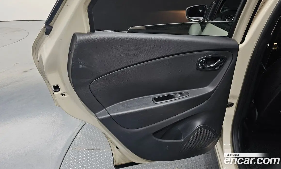 Renault (Samsung) QM3 2015 1.5 автомат (гидро), фото 14 Renault (Samsung) QM3 2015 1.5 автомат (гидро), фото 14
