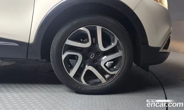 Renault (Samsung) QM3 2015 1.5 автомат (гидро), миниатюра 6 Renault (Samsung) QM3 2015 1.5 автомат (гидро), миниатюра 6
