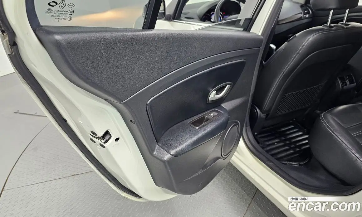 Renault (Samsung) SM3 2013 1.6 автомат (гидро), фото 15 Renault (Samsung) SM3 2013 1.6 автомат (гидро), фото 15