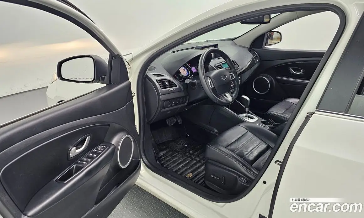 Renault (Samsung) SM3 2013 1.6 автомат (гидро), фото 16 Renault (Samsung) SM3 2013 1.6 автомат (гидро), фото 16