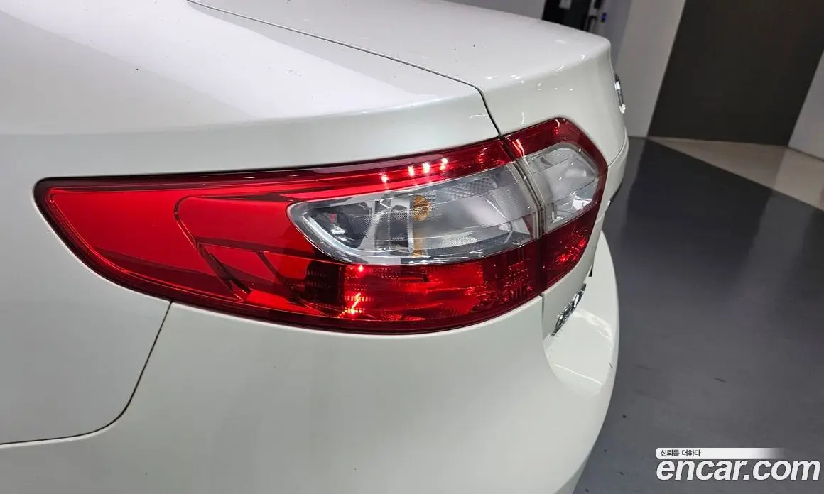 Renault (Samsung) SM3 2013 1.6 автомат (гидро), фото 9 Renault (Samsung) SM3 2013 1.6 автомат (гидро), фото 9