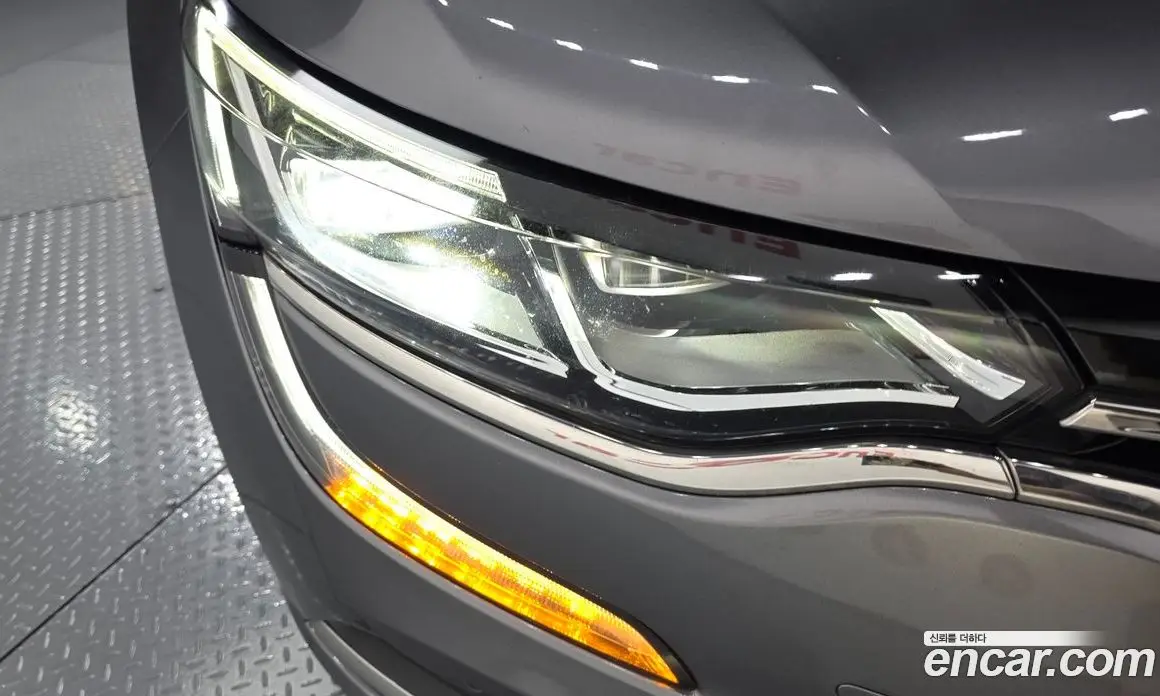 Renault (Samsung) SM6 2016 2.0 автомат (гидро), фото 8 Renault (Samsung) SM6 2016 2.0 автомат (гидро), фото 8