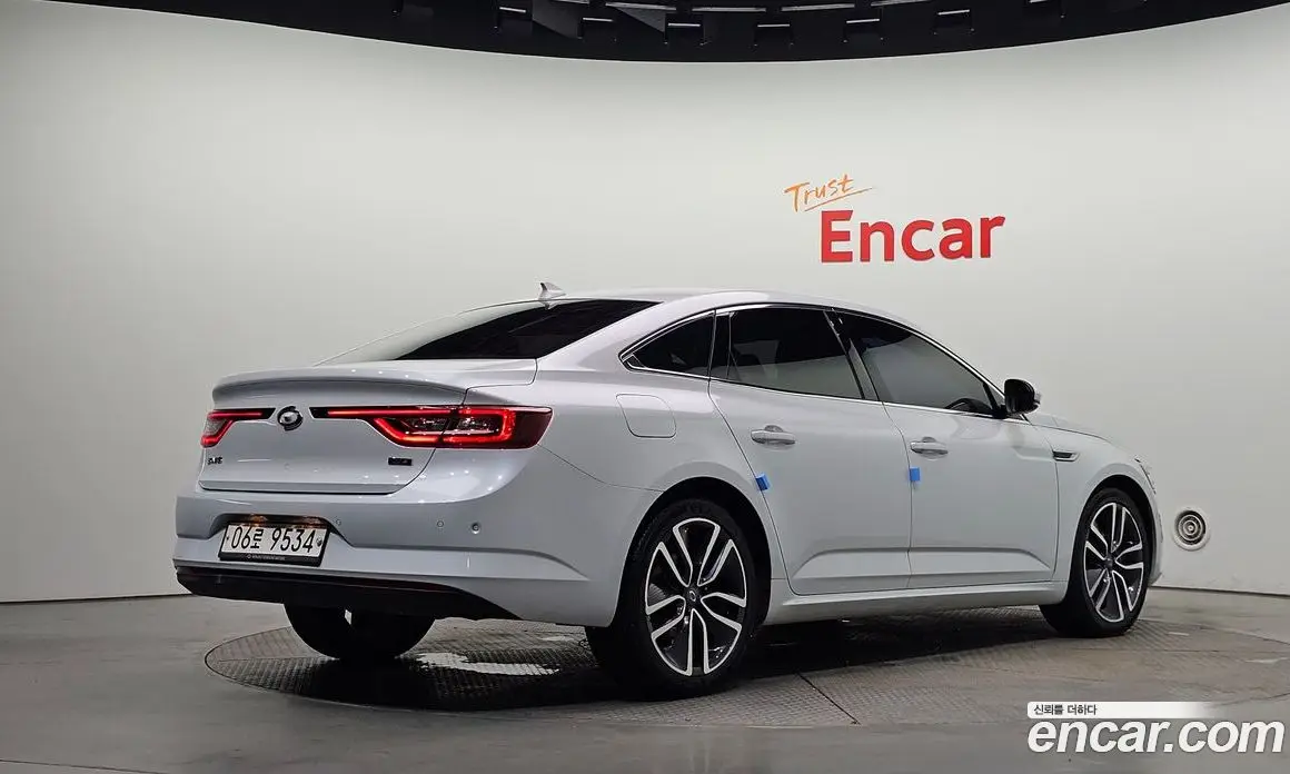 Renault (Samsung) SM6 2016 2.0 автомат (гидро), фото 2 Renault (Samsung) SM6 2016 2.0 автомат (гидро), фото 2