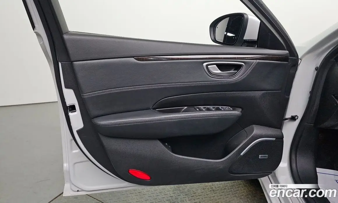 Renault (Samsung) SM6 2016 2.0 автомат (гидро), фото 14 Renault (Samsung) SM6 2016 2.0 автомат (гидро), фото 14